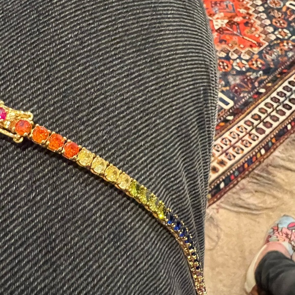 NWOT- Chain Rainbow 17” Long .25” thick Cubic zirconia tennis chain gold color - Picture 8 of 17